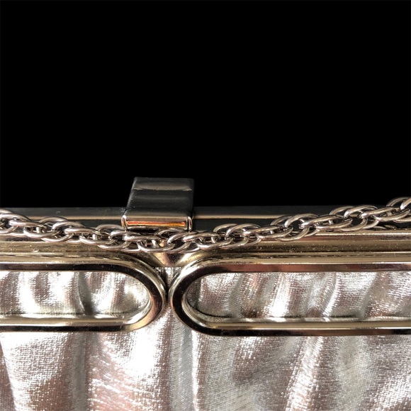 VINTAGE SILVER CLUTCH Handle Evening Bag. 10” X 6” inches Lots Space essentials - Picture 4 of 5